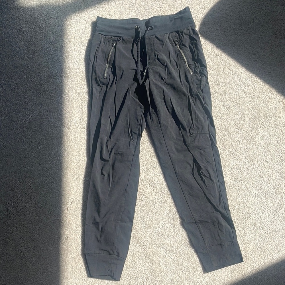 Athleta Trekkie North High Waisted Jogger Size 0